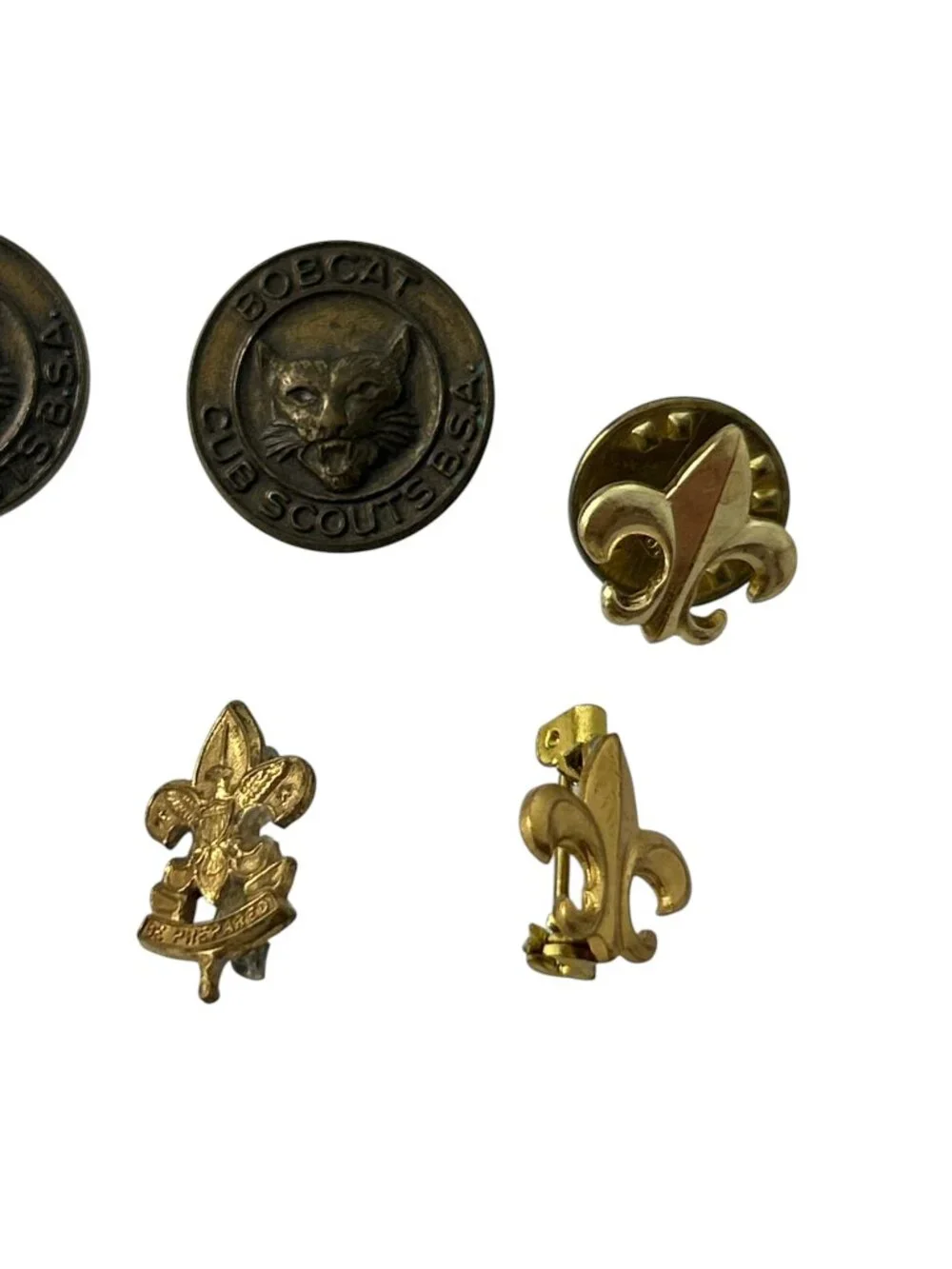 Lot of 8 Boy Scout BSA Wolf Bear Small Lapel Pins Fleur de Lis Be Prepared